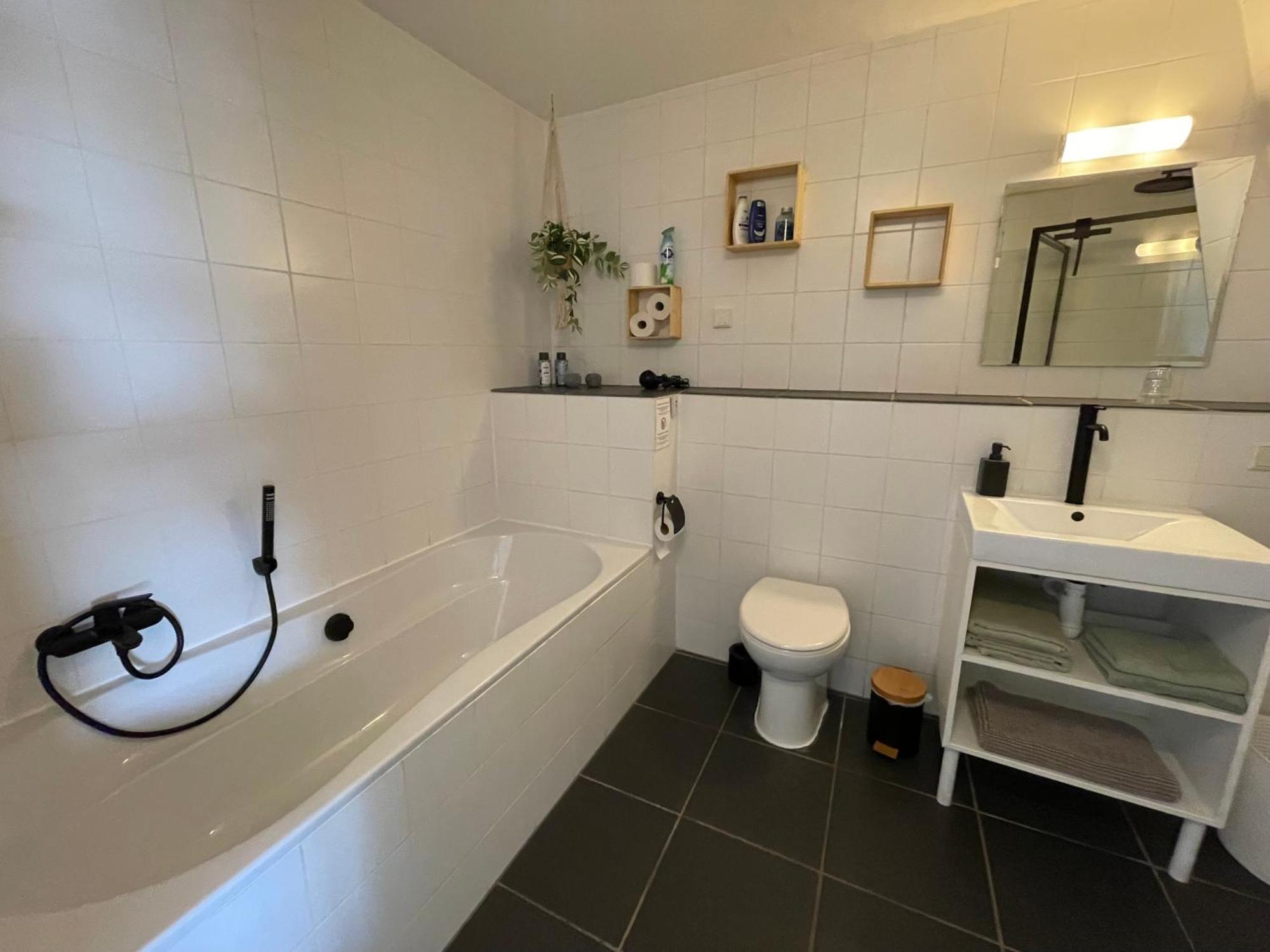 Bed And Breakfast De Salix Hitzum Exterior photo