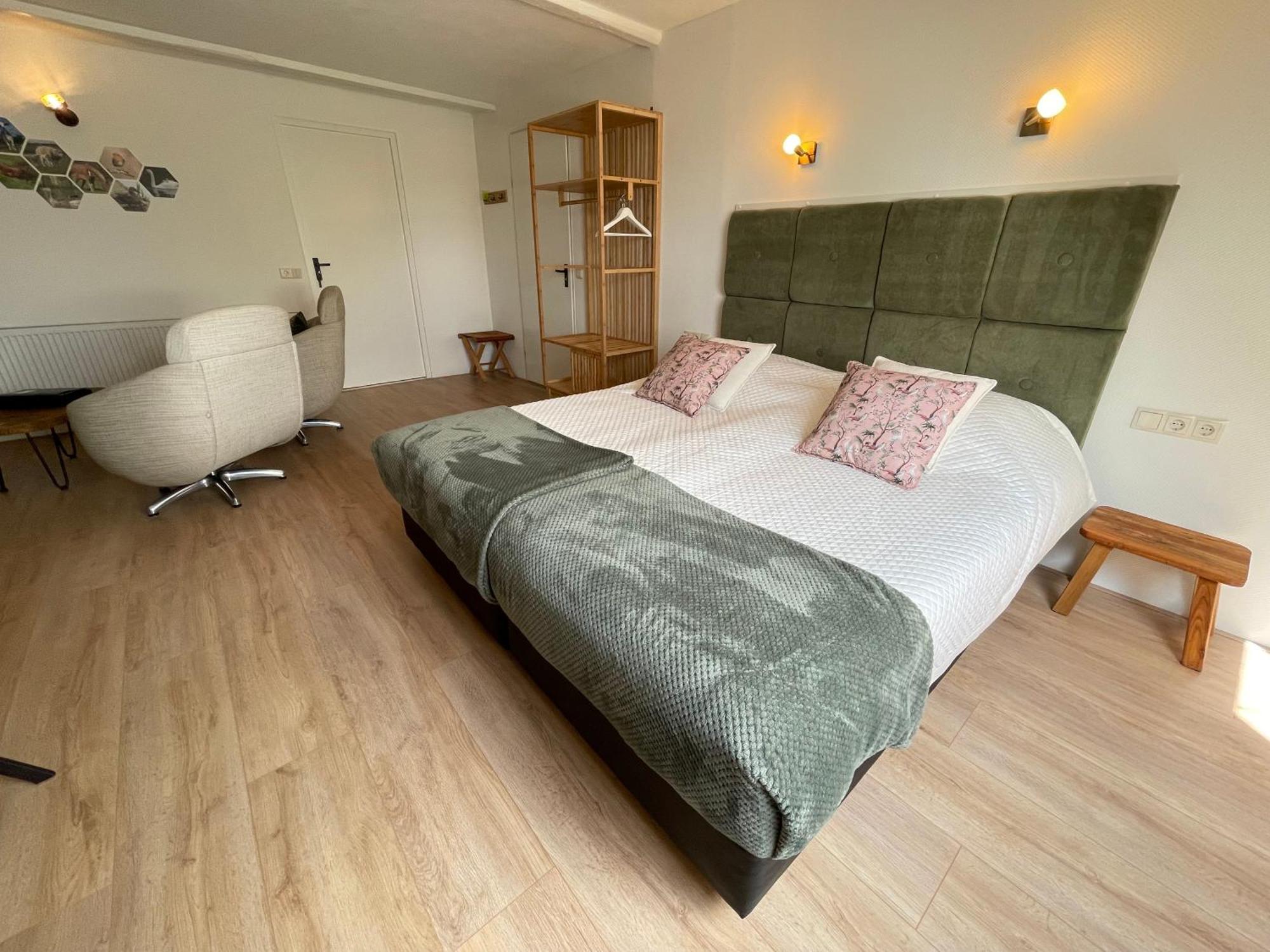 Bed And Breakfast De Salix Hitzum Exterior photo